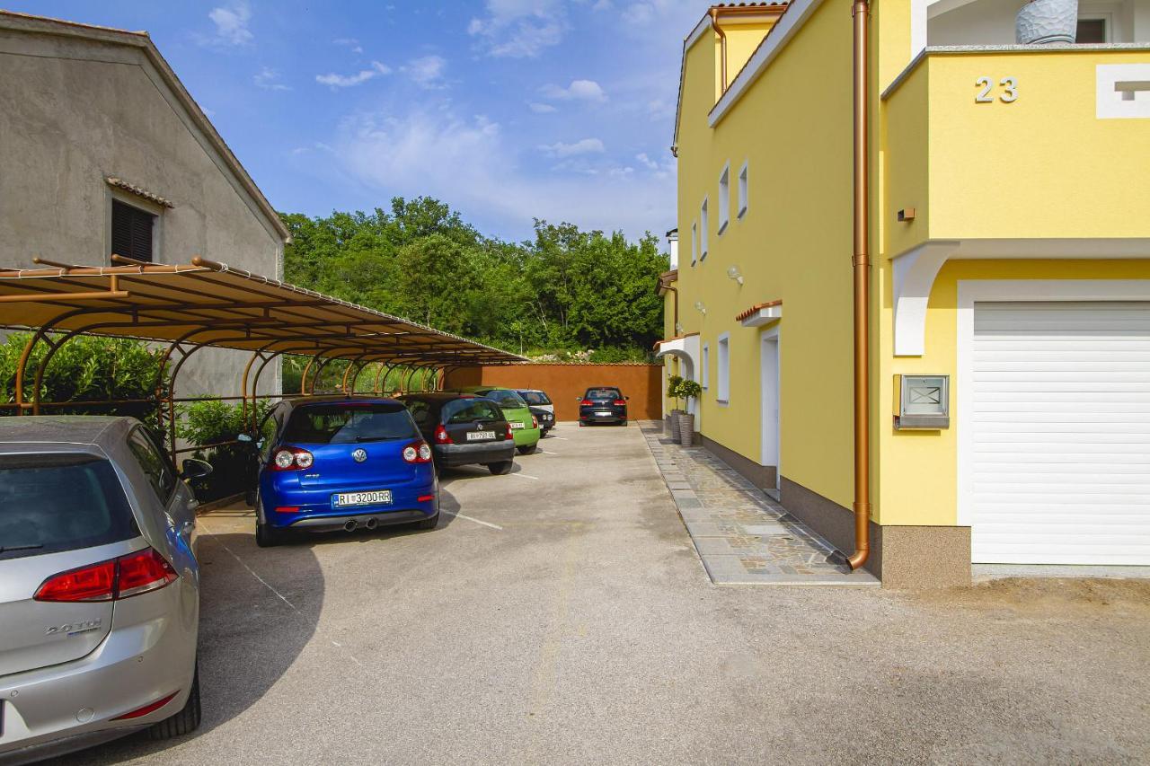 Apartmani Justic Нивице Экстерьер фото