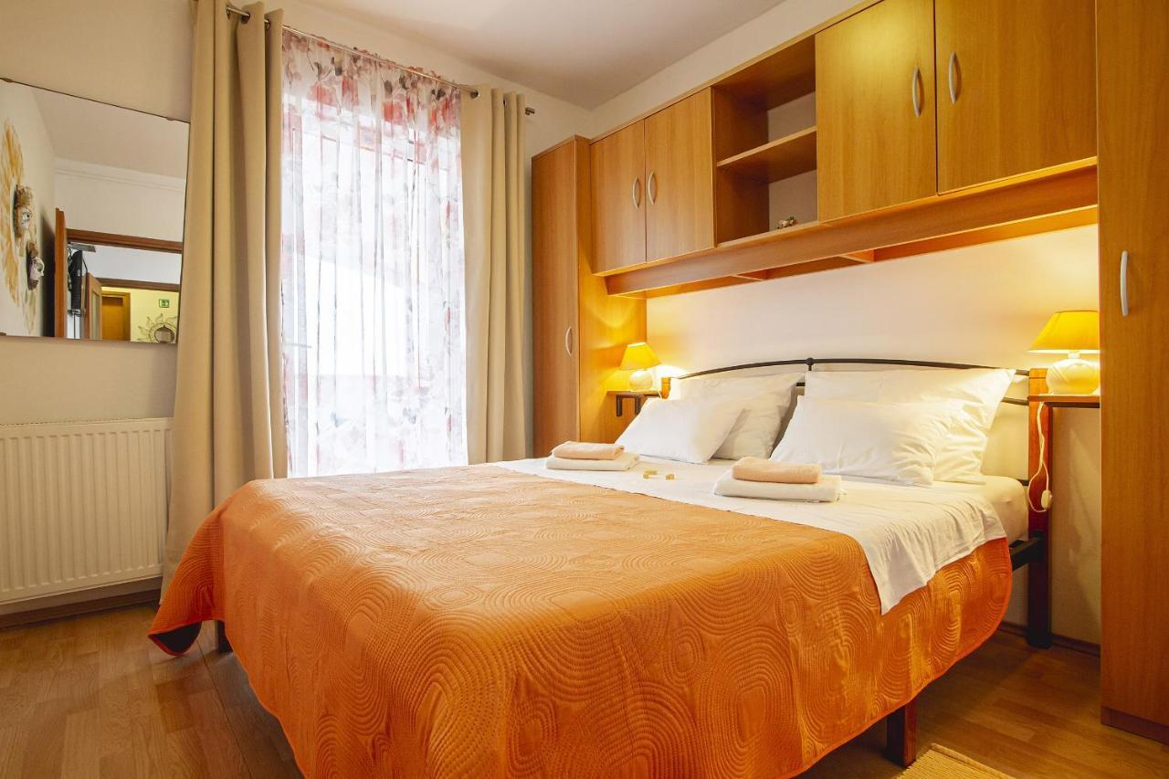 Apartmani Justic Нивице Экстерьер фото